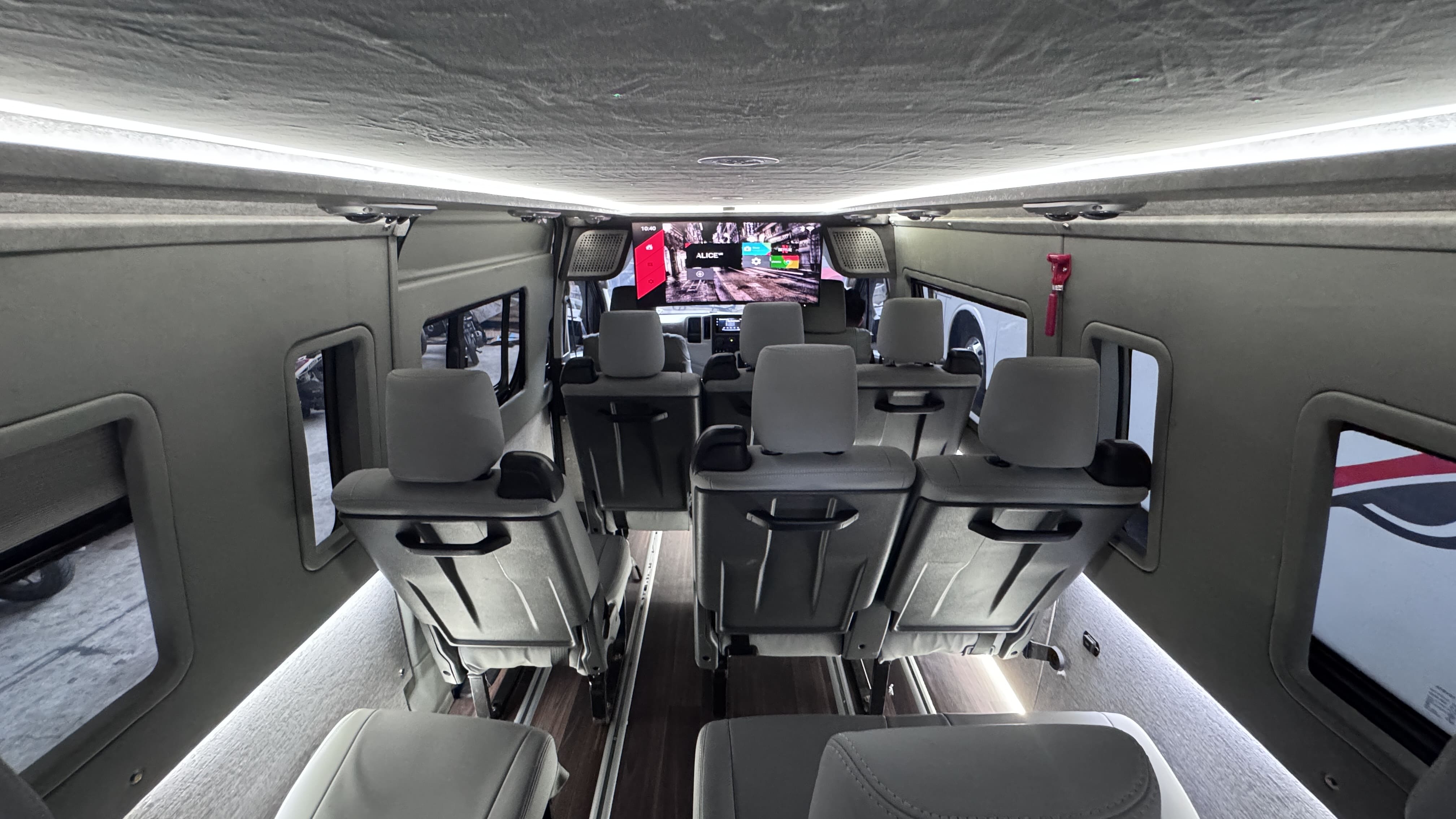 Hiace Premio 14 Seat-facilities-12-59